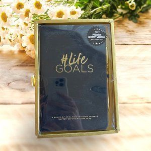 Typo Premium #LifeGoals Activity Journal + Pen